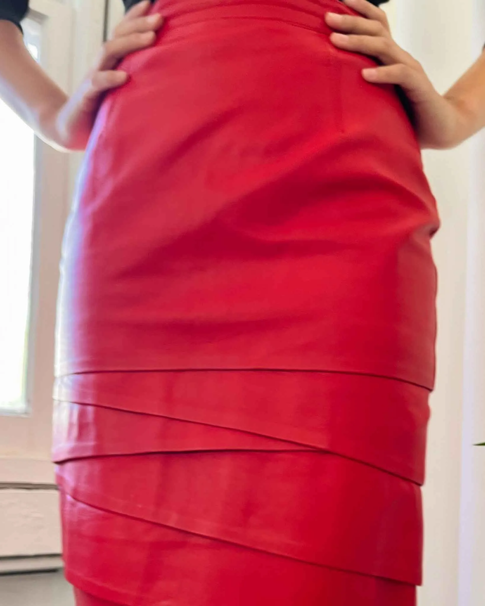 80s Red Leather Midi Skirt | XS