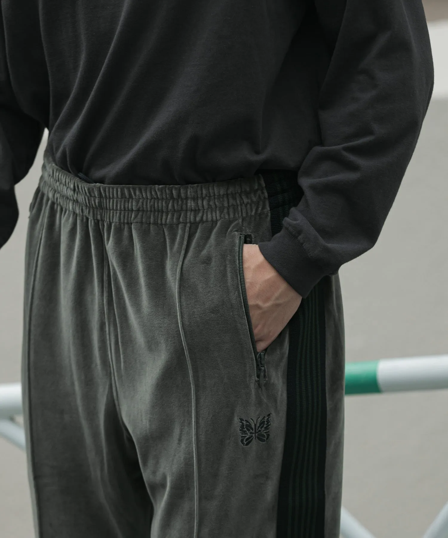 【MEN , WOMEN】NEEDLES Narrow Track Pant - C/Pe Velour