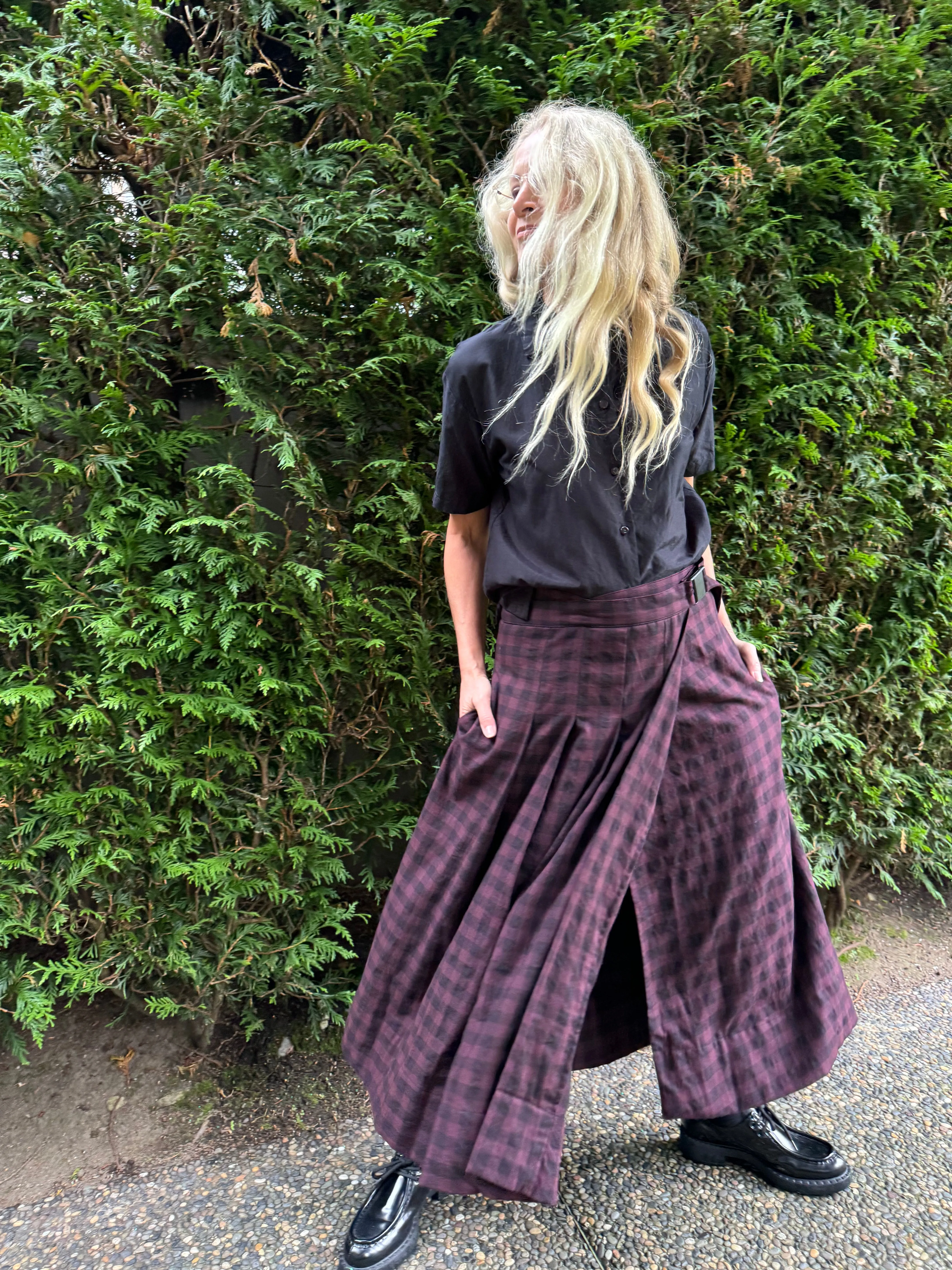 PLEATED SKIRT