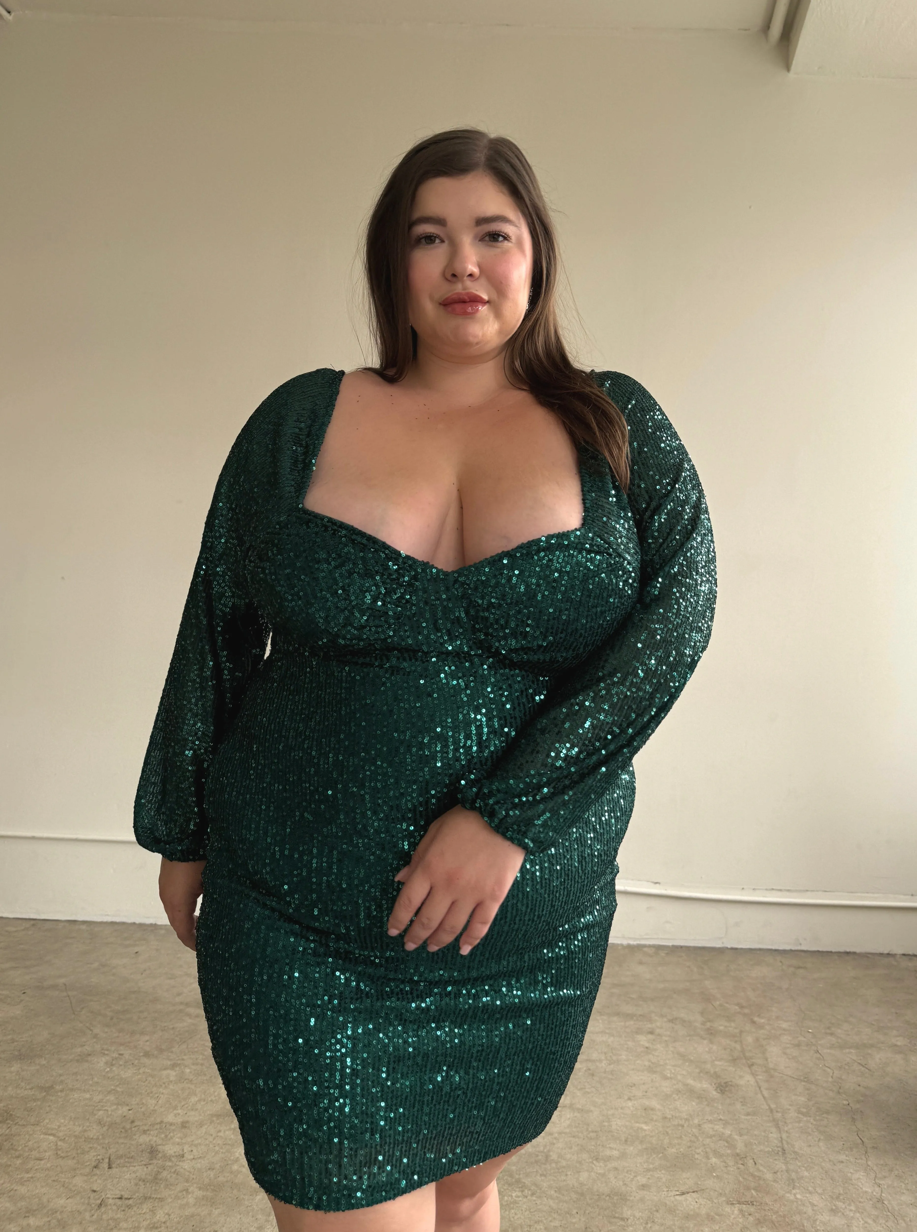 Plus Size Sparkly Sequin Bodycon Mini Dress