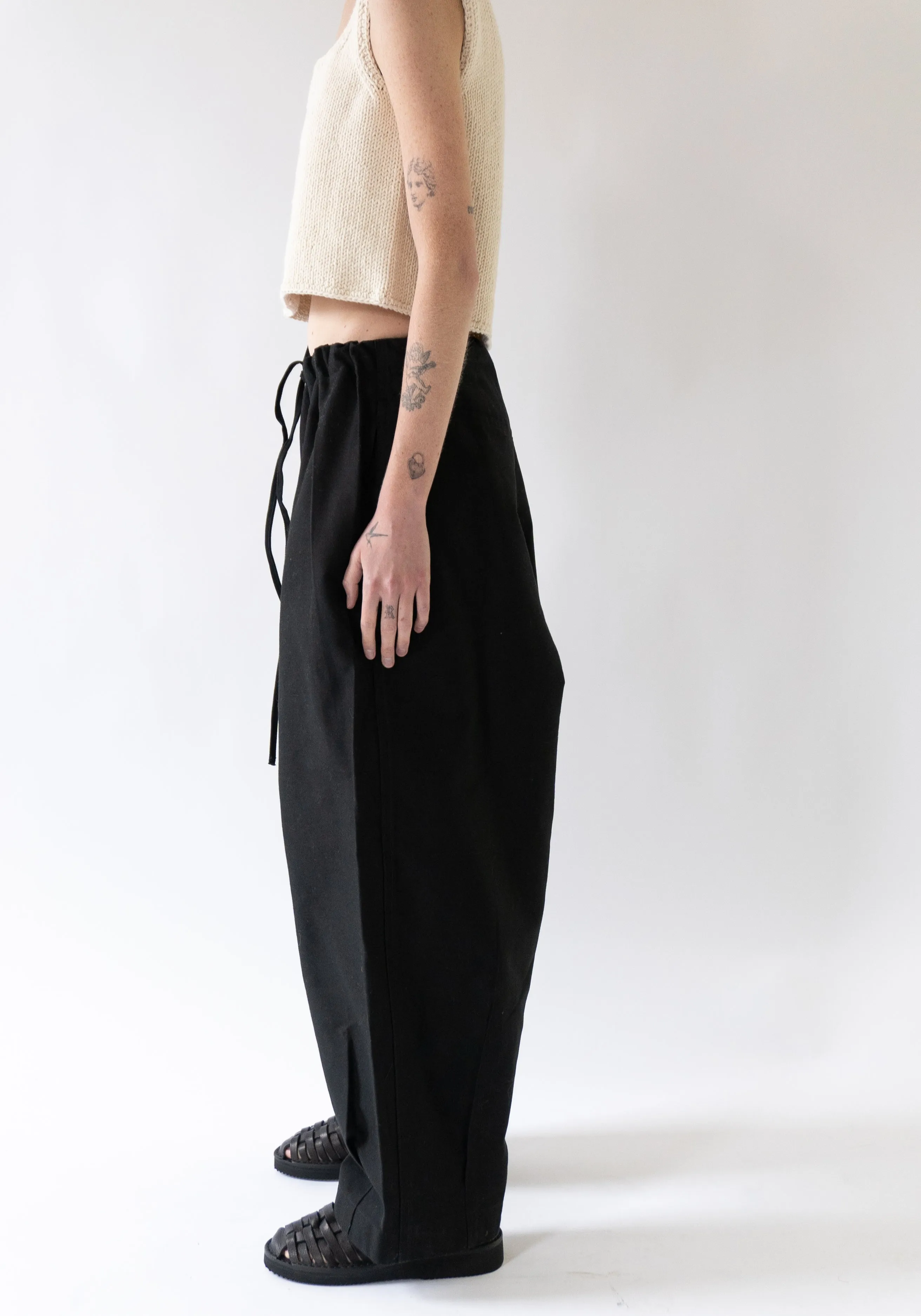 Puffy Pleated Pants in Black