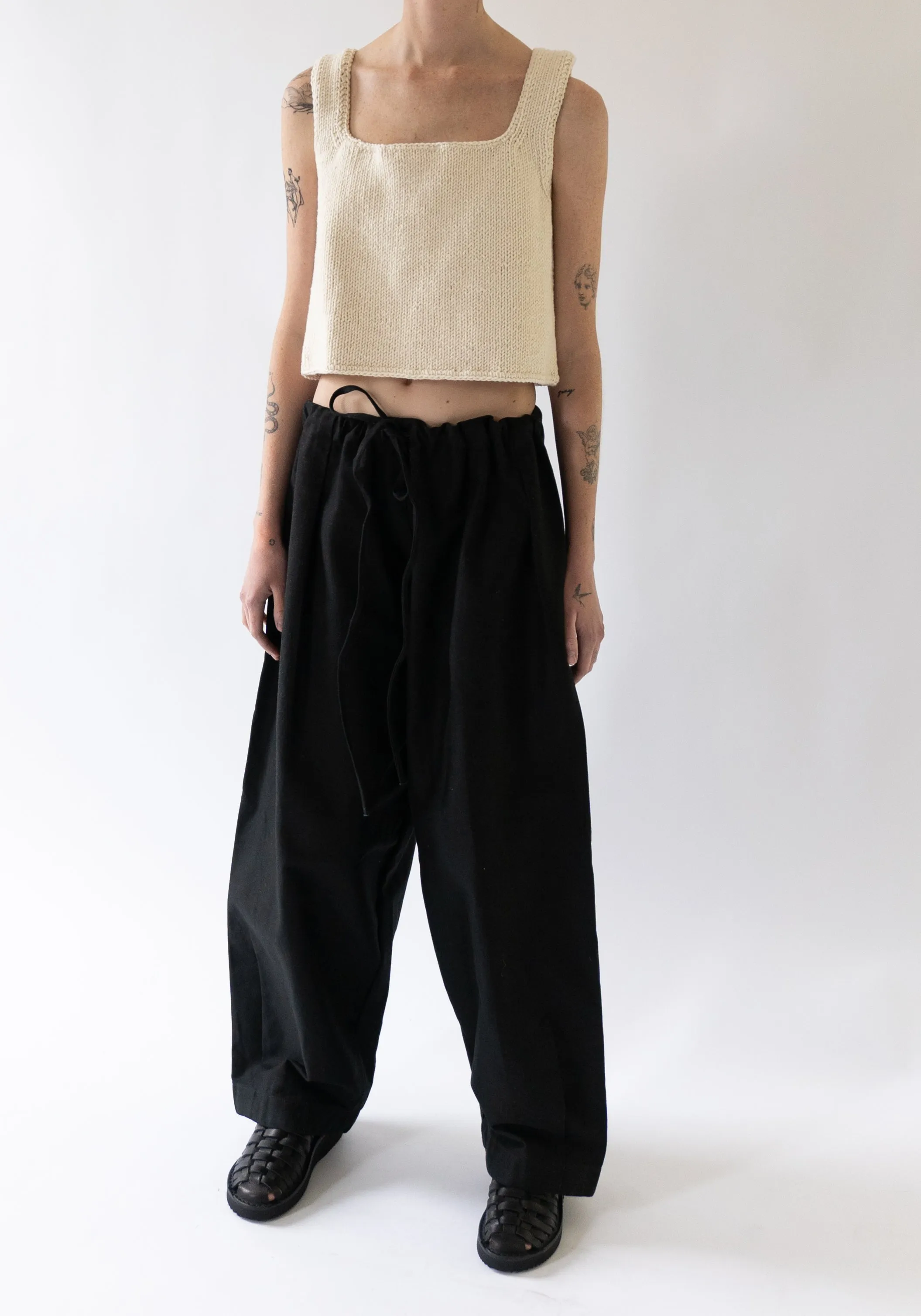 Puffy Pleated Pants in Black