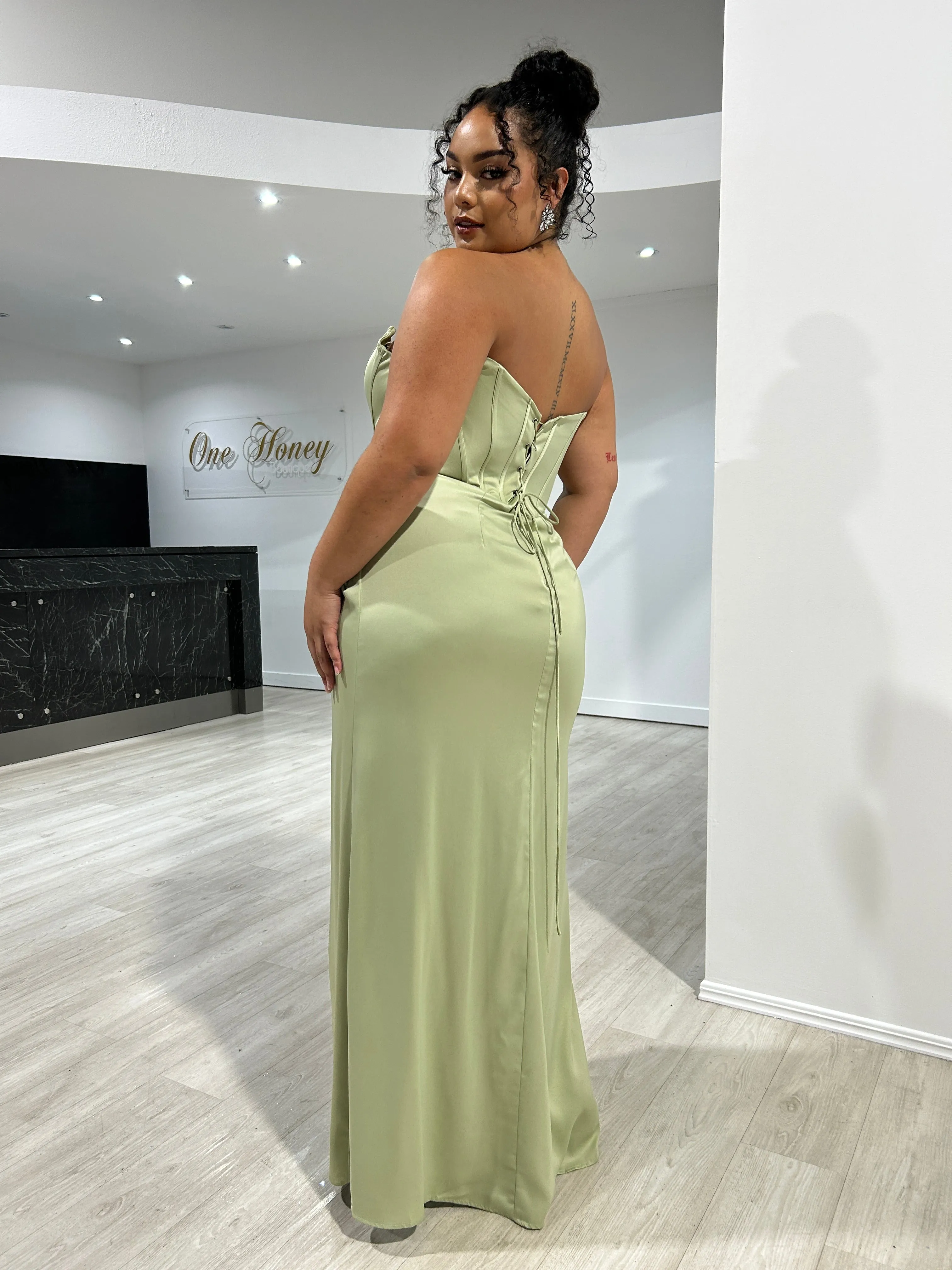 TYRA Off-Shoulder Removable Strap Boned Corset Satin Bridesmaid Prom Dress